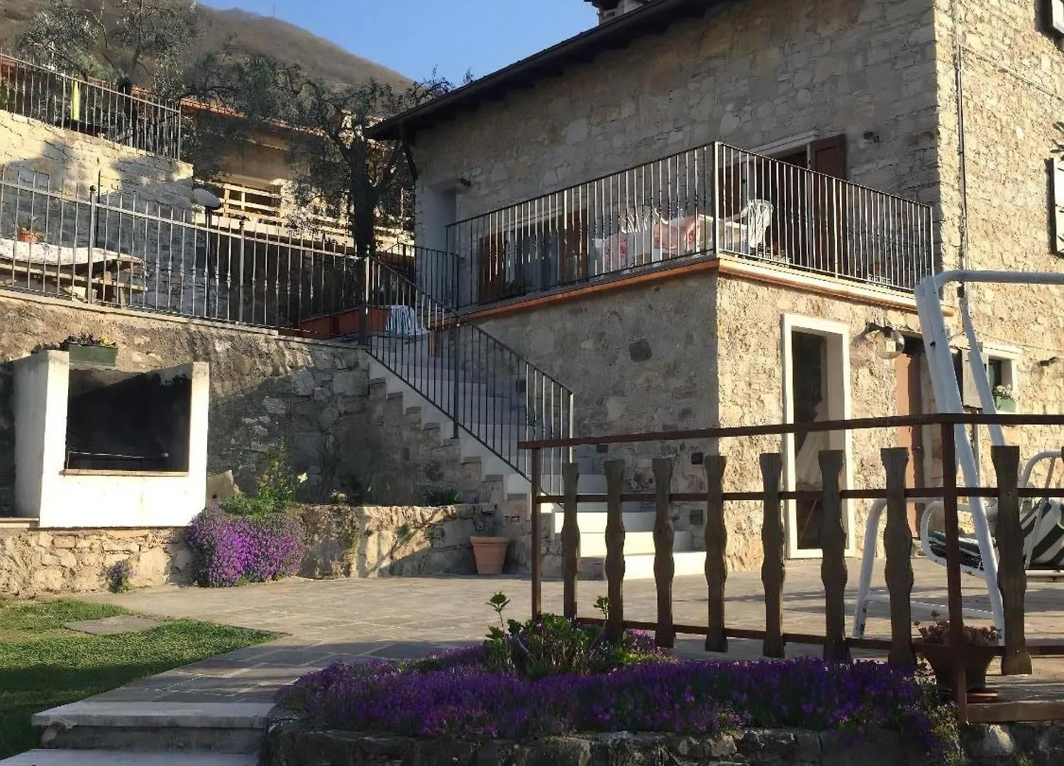 Casa Mary Wohnung Nr, 1 Terrasse Garten Seeblick Sommavilla Daire